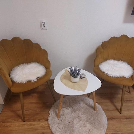Ljubovic Apartman พอดโกริกา ภายนอก รูปภาพ