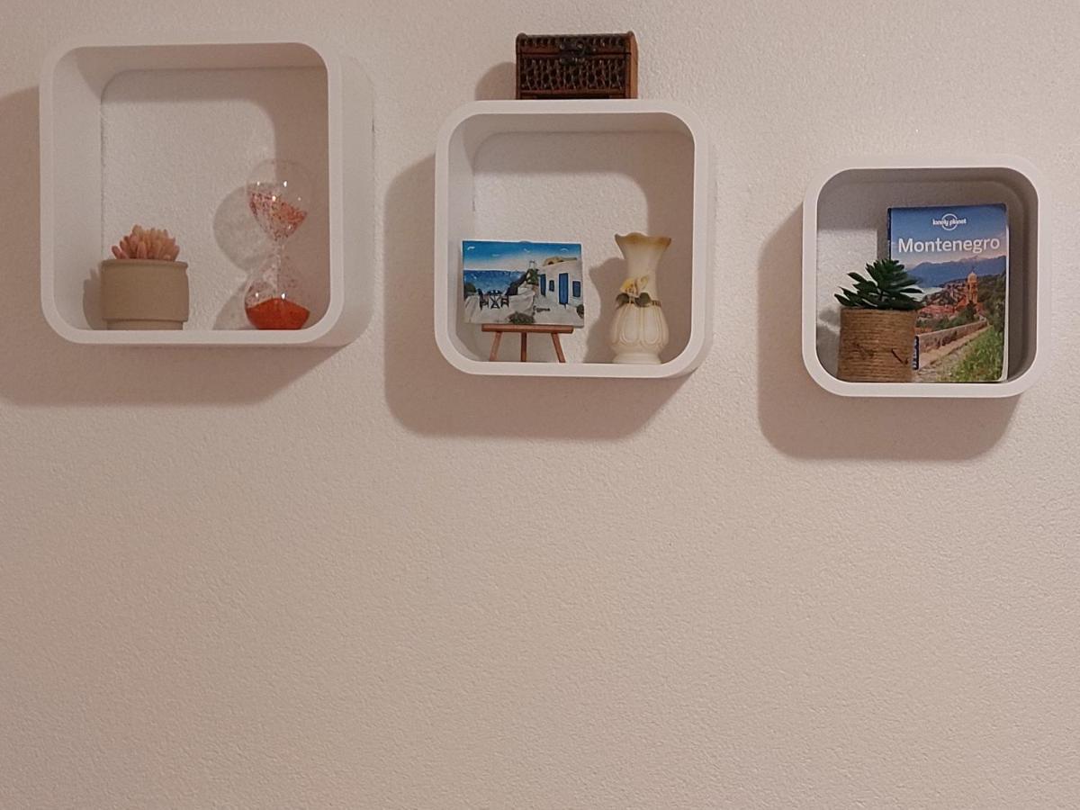 Ljubovic Apartman พอดโกริกา ภายนอก รูปภาพ