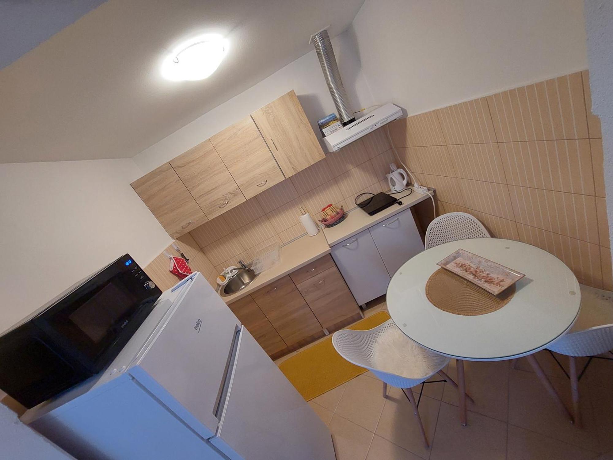 Ljubovic Apartman พอดโกริกา ภายนอก รูปภาพ